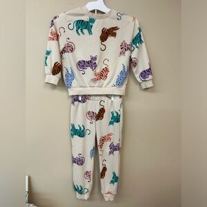 Colorful Tiger Print Kids sweat set size 4t h&m